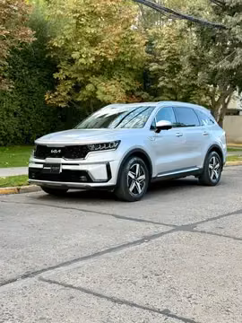 Kia Sorento 2.5L EX GSL 2WD Full Aut usado (2024) color Plata precio $30.990.000