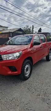 Toyota Hilux 2.4 4x2 DX CD usado (2020) color Rojo precio $12.790.000