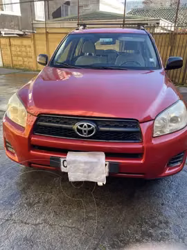 Toyota Rav4 2.4 Lujo 4X2 usado (2011) color Rojo precio $7.200.000