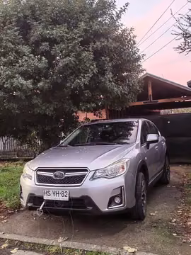 Subaru 1.6 Dl usado (2016) color Gris precio $12.000.000