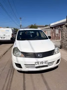 Nissan Tiida Sedan S 1.6 usado (2011) color Blanco precio $4.350.000