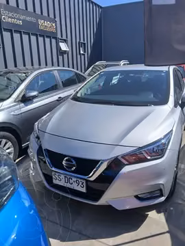 Nissan Versa 1.6L Advance usado (2023) color Plata precio $12.490.000