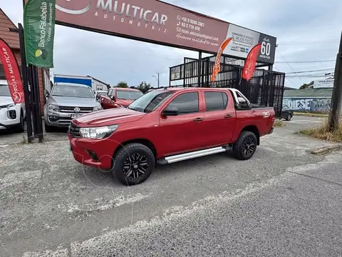 Toyota Hilux 2.4L DX CD 4x4 usado (2021) color Rojo financiado en cuotas(pie $4.500.000)