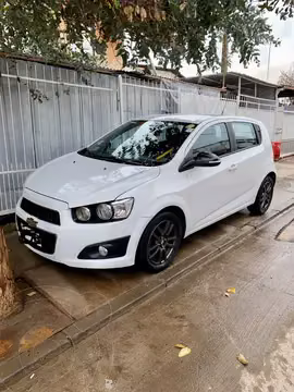 Chevrolet Sonic 1.6 LT usado (2015) color Blanco precio $5.000.000