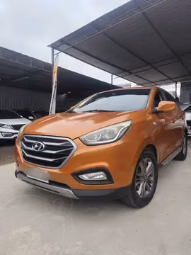 Hyundai Tucson  2.0L Diesel Limited Aut usado (2015) color Naranja precio $7.000.000