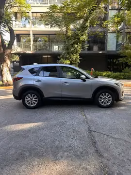 Mazda CX-5 2.0L R 4x2 Aut usado (2015) color Gris precio $11.900.000