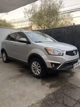 SsangYong Korando 4X2 Diesel Full usado (2014) color Plata precio $6.200.000