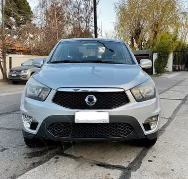 SsangYong Actyon Sports 2.0L 4x4 Ac usado (2014) color Gris precio $7.800.000
