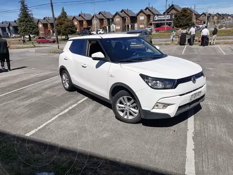 SsangYong Tivoli 1.6 GLX usado (2018) color Blanco precio $7.200.000