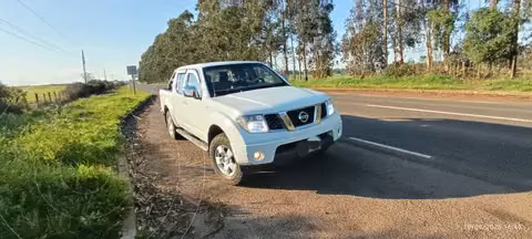 Nissan Navara SE 4x4 usado (2010) color Blanco precio $9.000.000