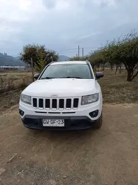 Jeep Compass  Sport 4x4 usado (2015) color Blanco precio $8.500.000
