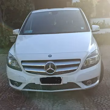 Mercedes Clase B 200 1.6 usado (2014) color Blanco precio $11.500.000