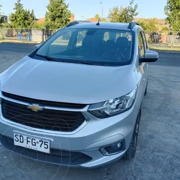 Chevrolet Spin 1.8L Premier usado (2022) color Gris precio $9.200.000
