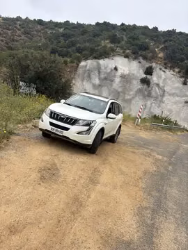 Mahindra XUV 500 2.2L G 4x2 Aut usado (2019) color Blanco precio $8.500.000