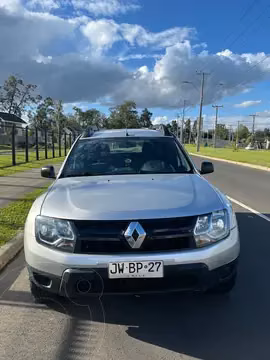Renault Duster 1.6L Life 4x2 usado (2017) color Gris precio $6.900.000