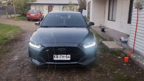 Hyundai Veloster 2.0L Premium Aut usado (2019) color Gris precio $14.000.000