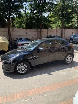 Mazda 2 Sport 1.5L V usado (2019) color Negro precio $11.800.000