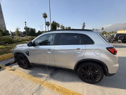 Mitsubishi ASX 2.0 GL 4X2 usado (2022) color Gris precio $13.900.000