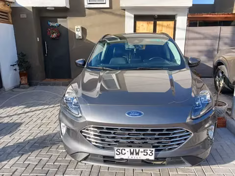 Ford Escape Hibrida 2.5L Titanium Atkinson AWD usado (2022) color Gris precio $25.000.000
