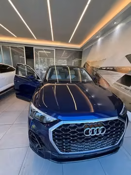 Audi Q3 Sportback 35 TFSI Sport usado (2025) color Azul precio $34.000.000