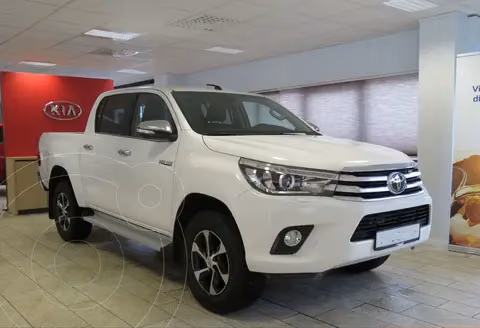 Toyota Hilux 2.5 4X2 Cabina Doble usado (2020) color Blanco precio u$s12.000
