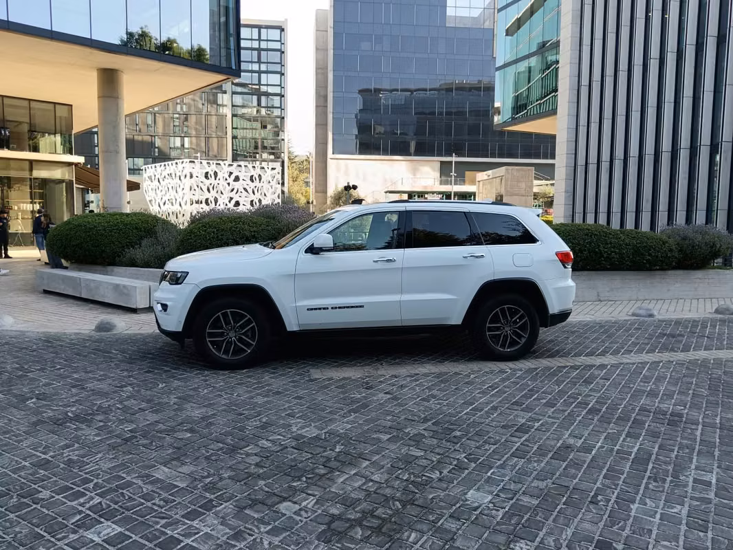 Jeep Grand Cherokee 2018 usado precio $21.490.000