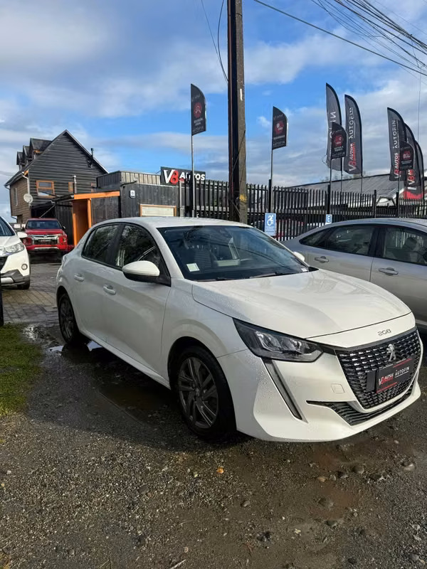Peugeot 208 2022 usado precio $11.999.990