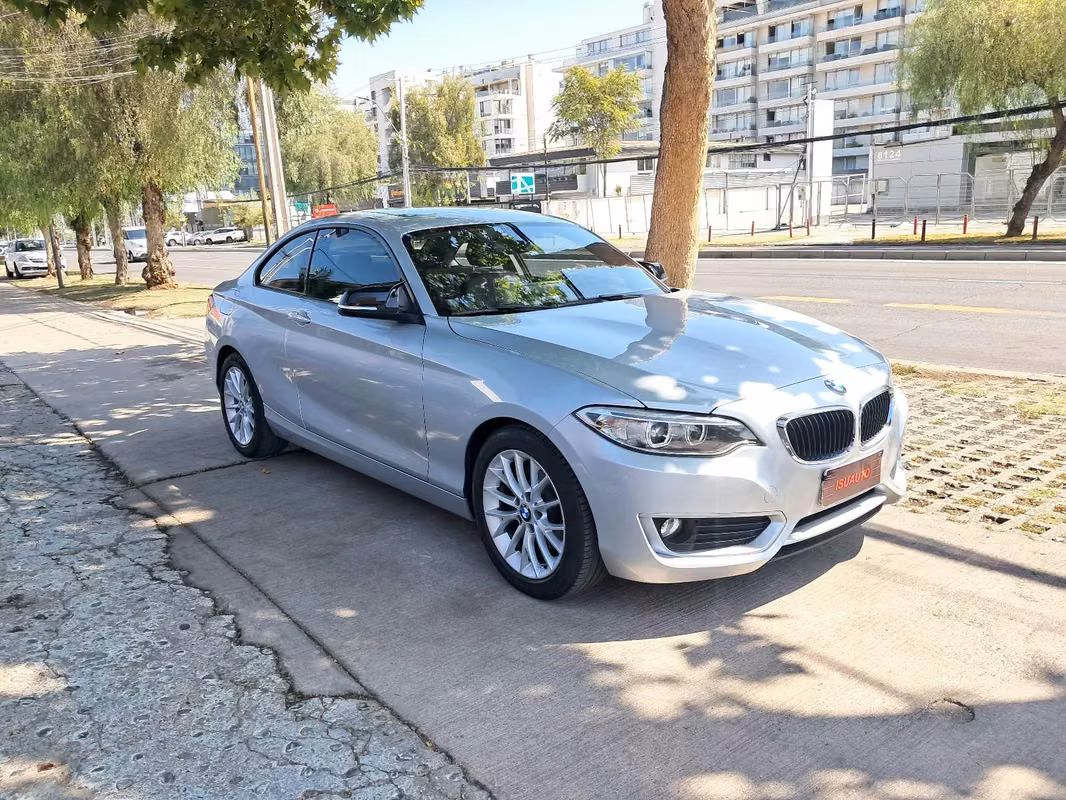 BMW 220i 2017 usado precio $17.900.000