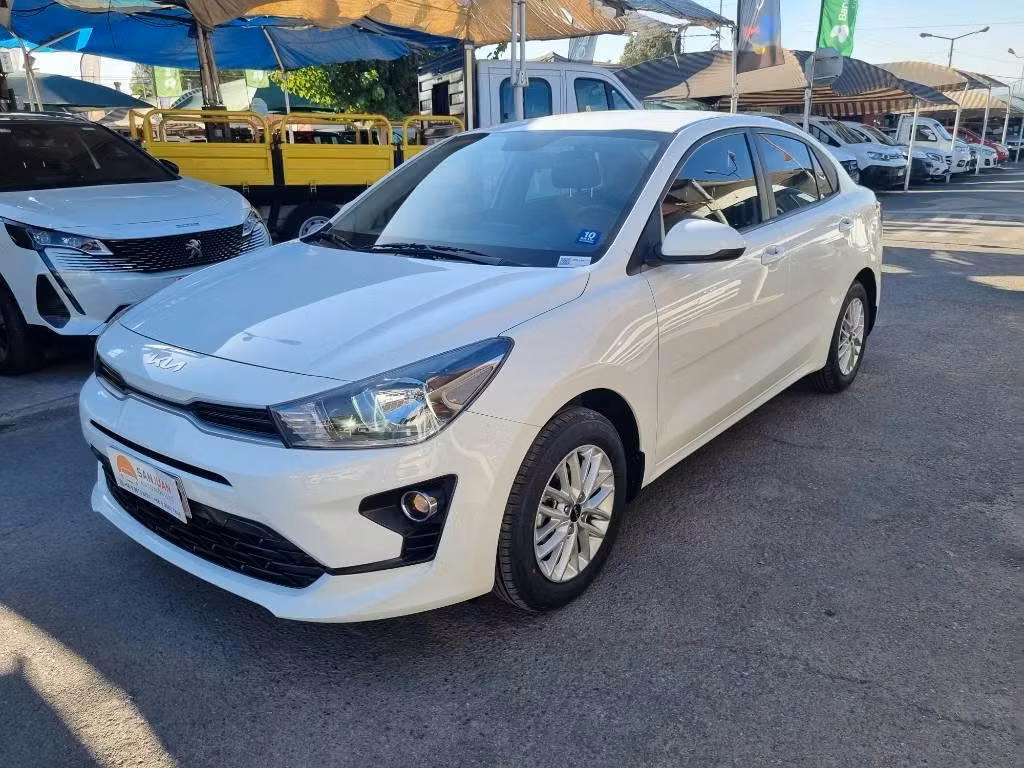 Kia Rio 2024 usado precio $13.280.000