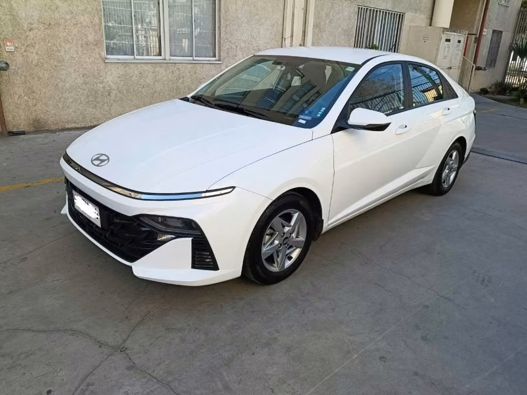 Hyundai Accent 2025 usado precio $13.400.000